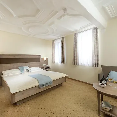 Ξενοδοχείο Loewen & Restaurant Marktbreit