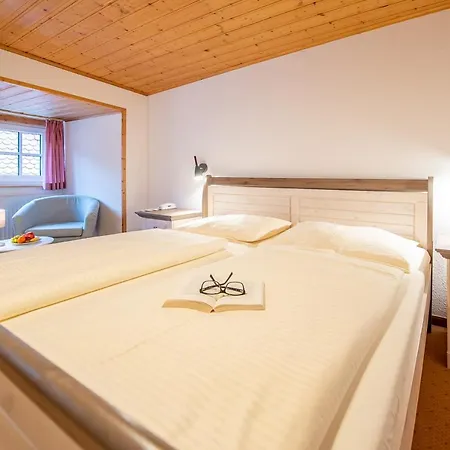 Loewen & Restaurant 3*