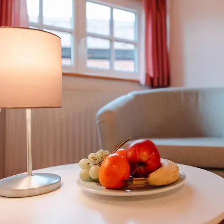 Loewen & Restaurant Hotel