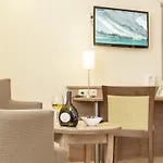 Loewen & Restaurant Hotel 3*