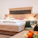Loewen & Restaurant Hotel