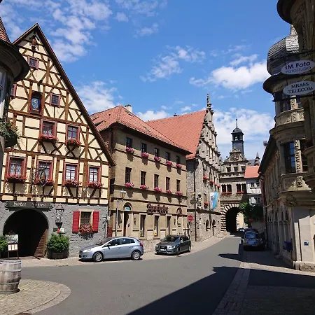 Loewen & Restaurant 3* Marktbreit