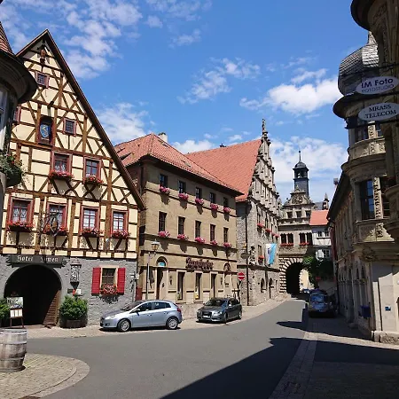 Loewen & Restaurant 3* Marktbreit